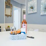 شقة Casa Marlene Luxury Seafront *