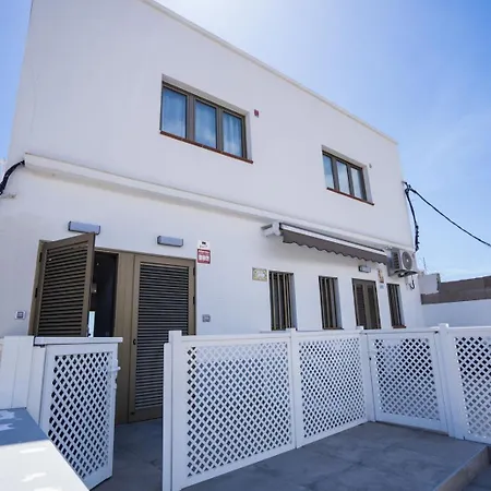 Casa Marlene Luxury Seafront グイマー