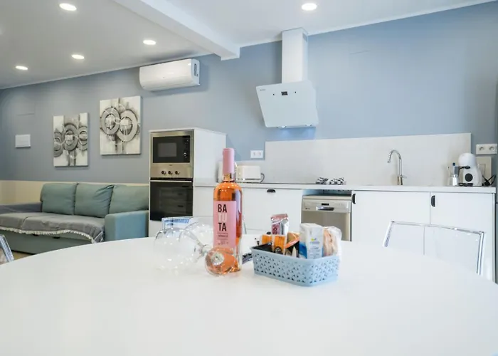 Casa Marlene Luxury Seafront Lejlighed *