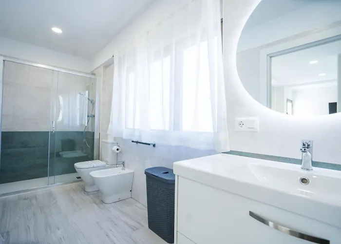 Апартаменты Casa Marlene Luxury Seafront *