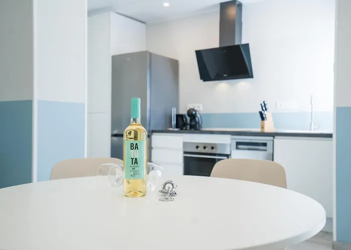 Casa Marlene Luxury Seafront Apartment *