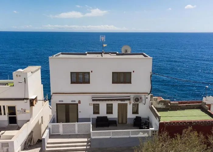 Casa Marlene Luxury Seafront *